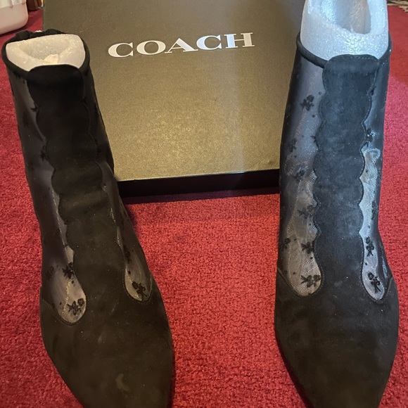 Coach Skyler Booties Size 9.5 - Picture 2 of 15